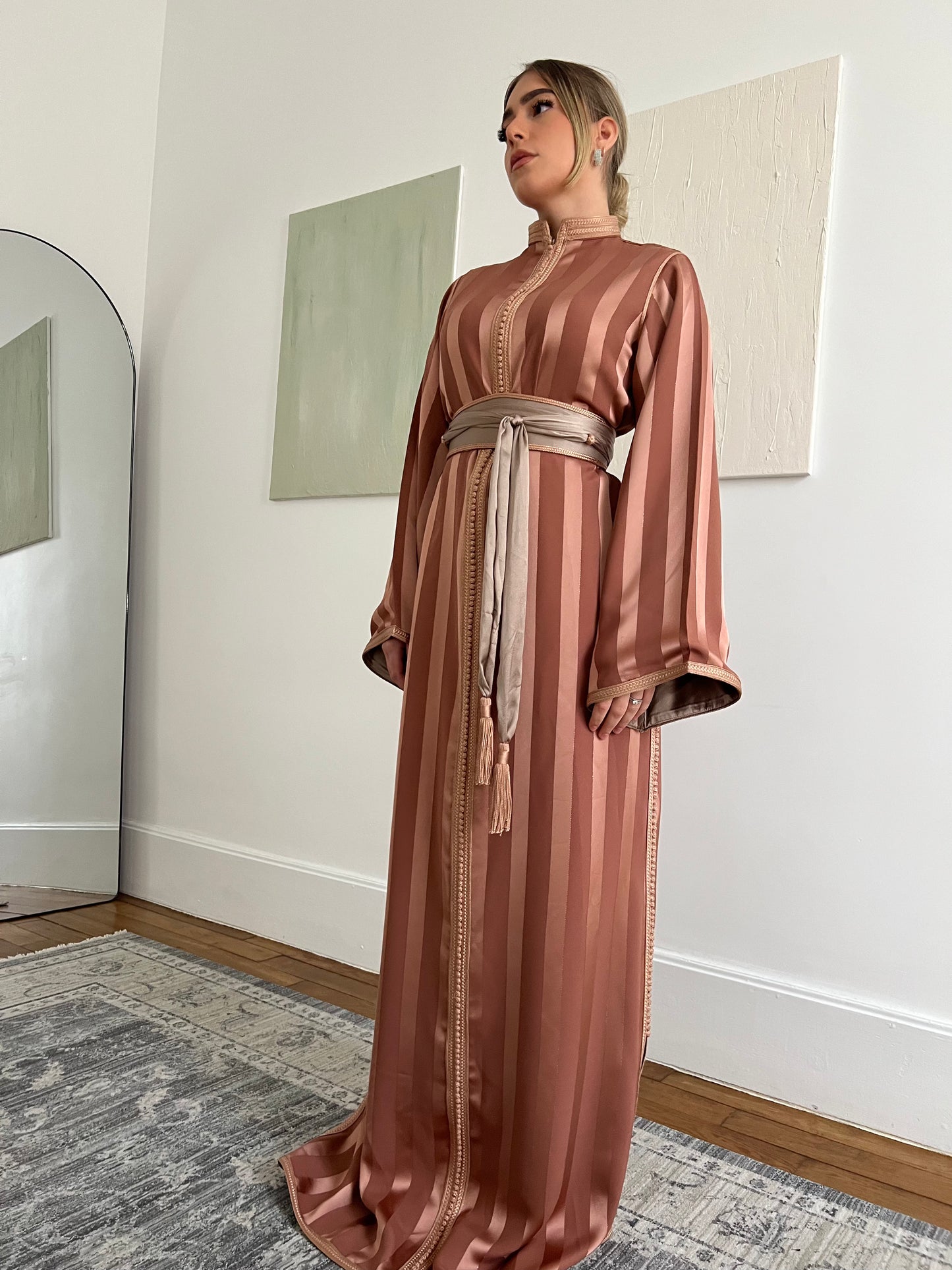Caftan doublé en drap de soie - vieux rose
