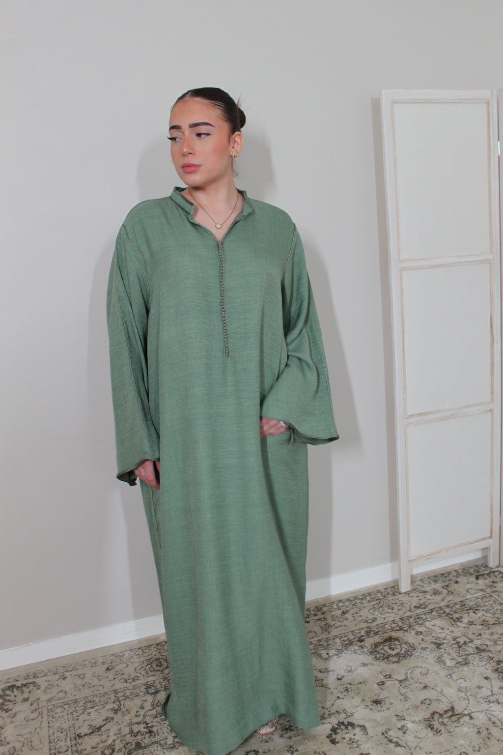 THE ESSENTIAL GANDOURA - lineen (soft green)